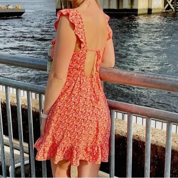 Cute open back floral summer dress - Picture 6 of 6